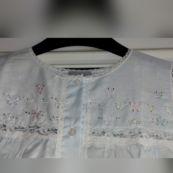 Light Blue Sleeve Nightgown - Picture 3 of 7